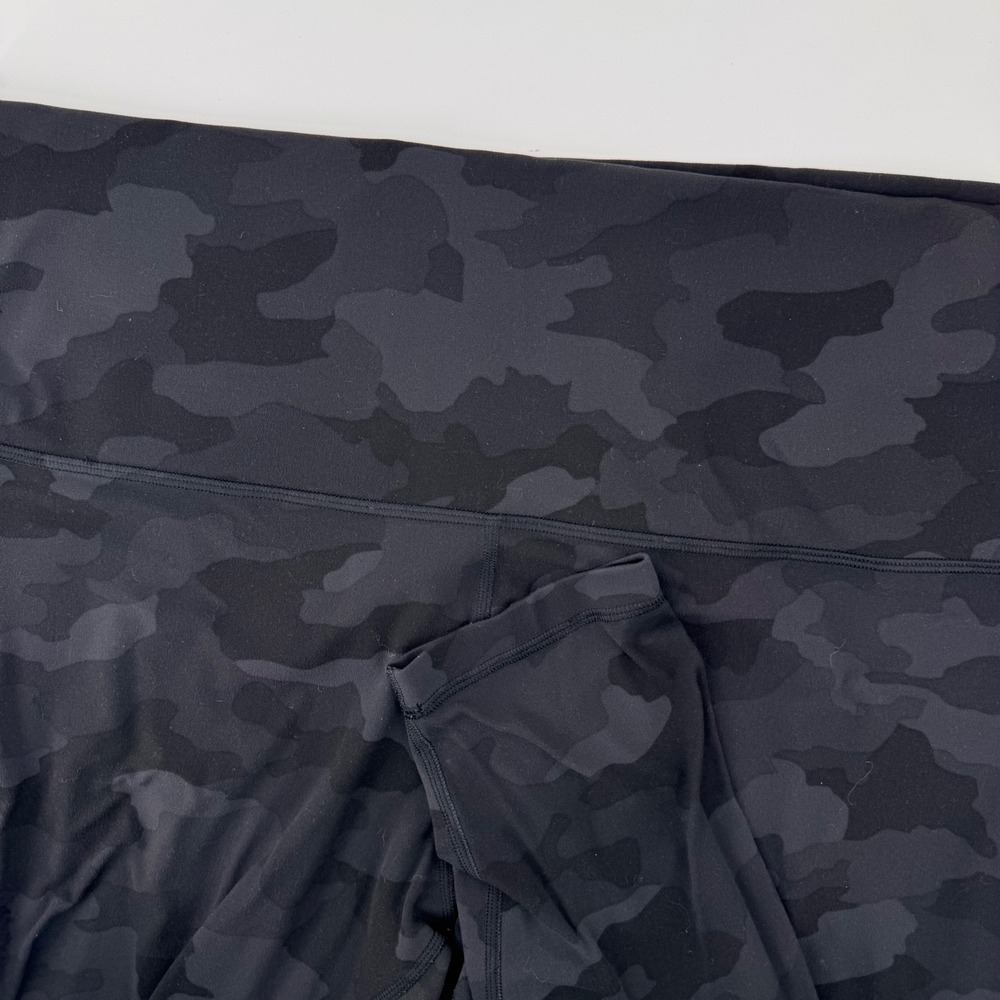 Lululemon Align Super High-Rise Pant 28" Women 20 Black Camo Nulu Yoga Leggings